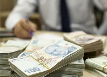 Bankalar Türk Lirası mevduat faizlerini düşürmeye başladı